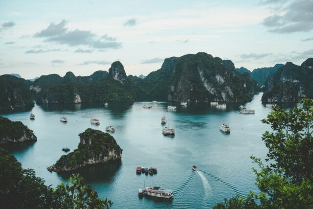 Photo tourism